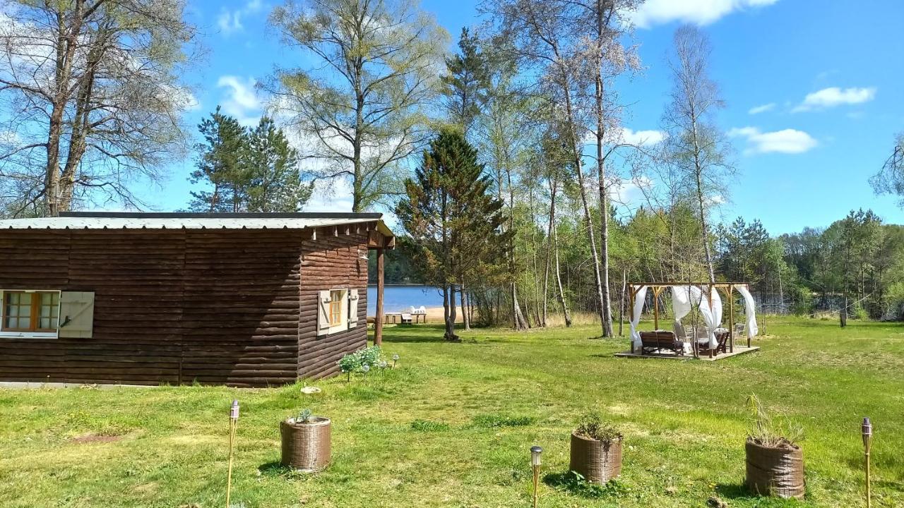 Ma Cabane Au Bord Du Lac Neuvic  Bagian luar foto